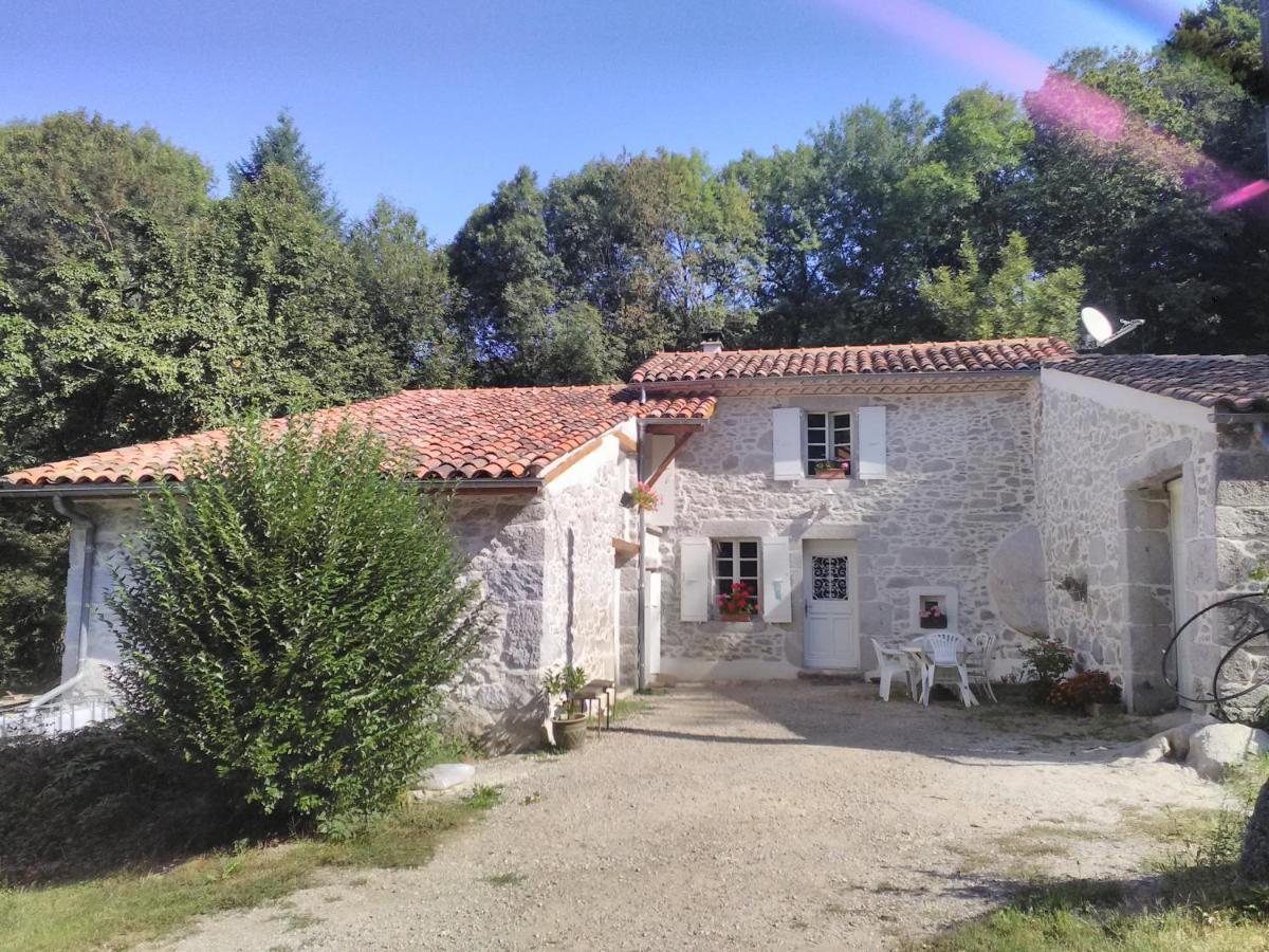 Gite Le Coumis 1370 Saint-Salvy-de-la-Balme Kültér fotó