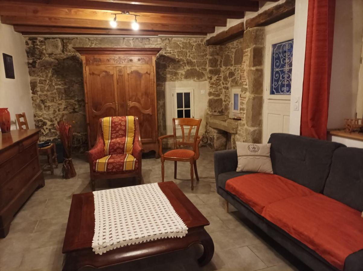 Gite Le Coumis 1370 Saint-Salvy-de-la-Balme Kültér fotó
